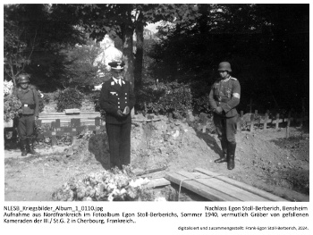 Aufnahme aus Nordfrankreich im Fotoalbum Egon Stoll-Berberichs, Sommer 1940, vermutlich Gräber von gefallenen Kameraden der III./ St.G. 2 in Cherbourg, Frankreich.  NLESB_Kriegsbilder_Album1_0110.