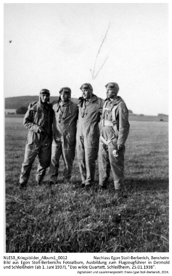 Bild aus Egon Stoll-Berberichs Fotoalbum, Ausbildung zum Flugzeugführer in Detmold und Schleißheim (ab 1. Juni 1937), "Das wilde Quartett, Schleißheim, 25.01.1938". NLESB_Kriegsbilder_Album1_0012.