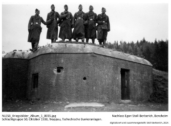 Schlachtgruppe 50, Oktober 1938, Troppau, Tschechische Bunkeranlagen. NLESB_Kriegsbilder_Album1_0055. Schlachtgruppe 50, Oktober 1938, Troppau, Tschechische Bunkeranlagen. NLESB_Kriegsbilder_Album1_0055.